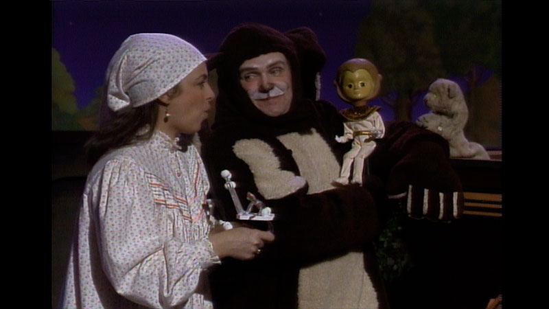 Still image from: Mister Rogers’ Neighborhood: Yo-Yo Tricks and Caring for a Lonely Visitor