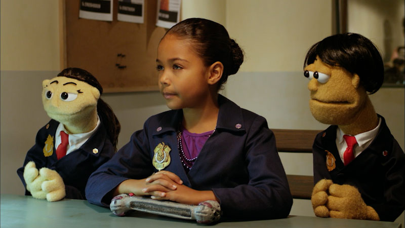 Still image from: Odd Squad: Puppet Show / Mystic Egg Pizza