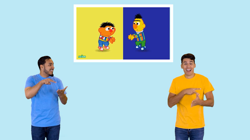 Still image from: Plaza Sésamo in ASL: Ser opuestos con Beto y Enrique (Spanish)