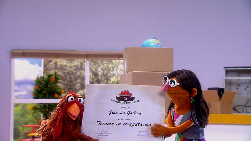 Still image from: Plaza Sésamo: Monstruos en Red - La Inaguracion (Spanish)